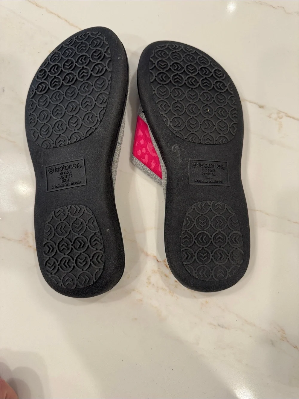 Isotopes Signature Memory Foam Flip Flop Thong Sandal Women’s 7.5-8 Pink Leopard